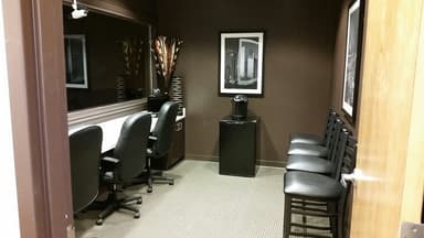 Accommodating viewing room